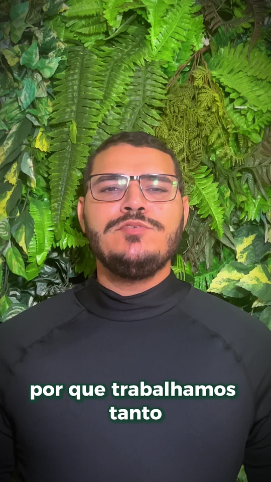Marcelo Cantão apresenta a pergunta 01/100: Por que ainda trabalhamos tanto?